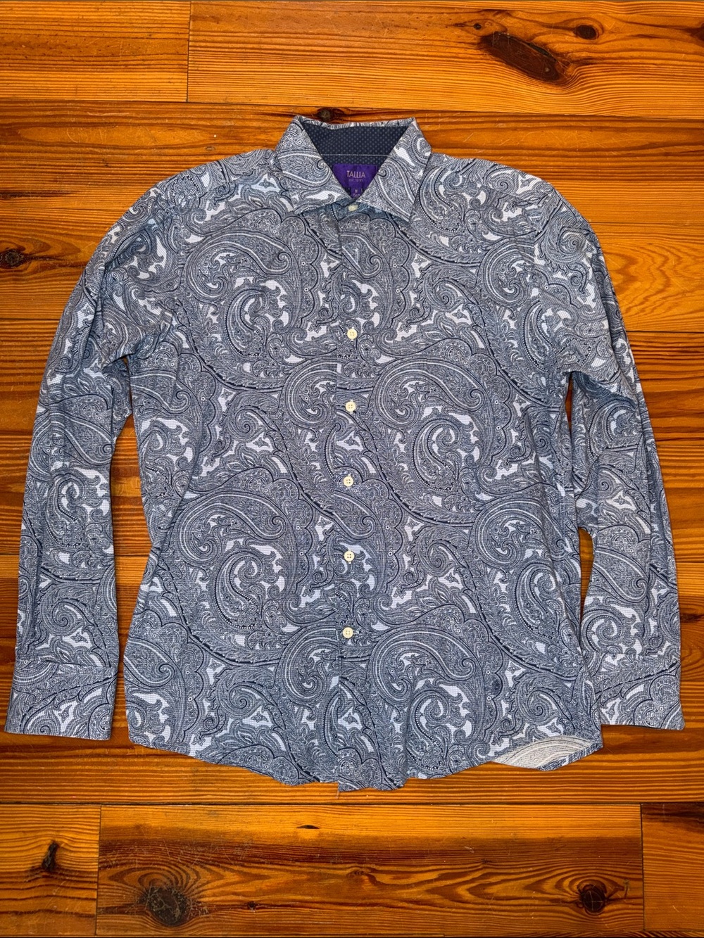 TALLIA Navy and White Paisley Button-Down Shirt